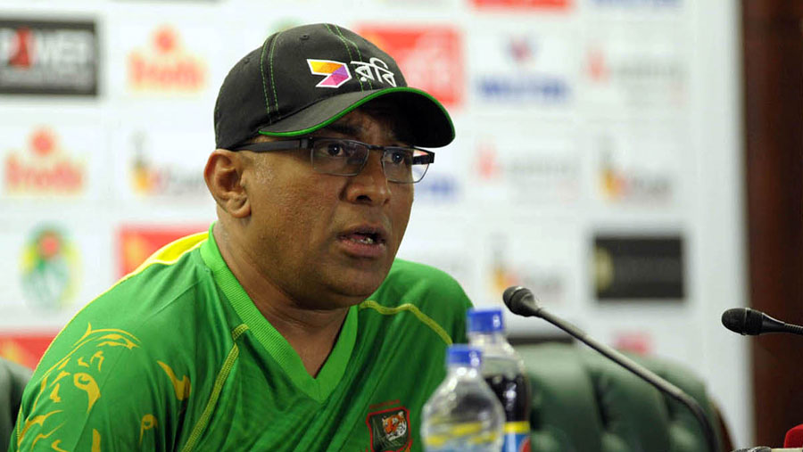 Bangladesh cricket coach Hathurusingha resigns
