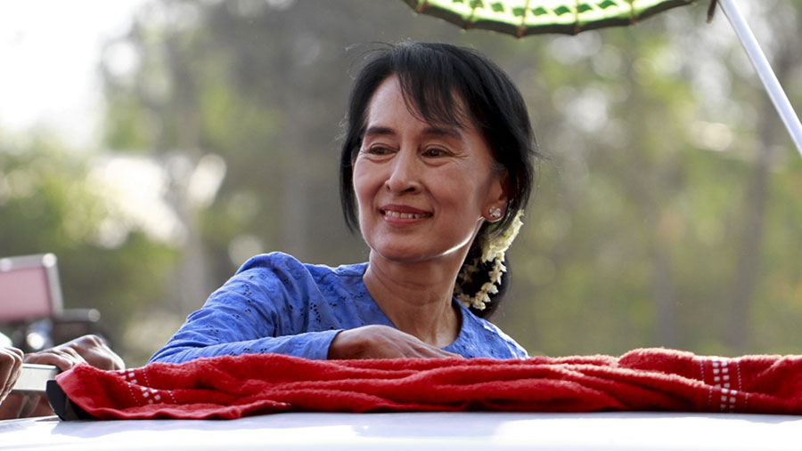 Suu Kyi loses Oxford honor