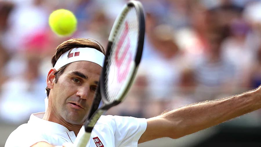 Federer stunned by Anderson in thriller