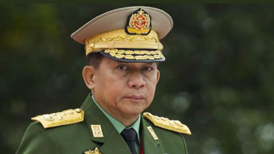 Facebook 'bans' Myanmar army chief
