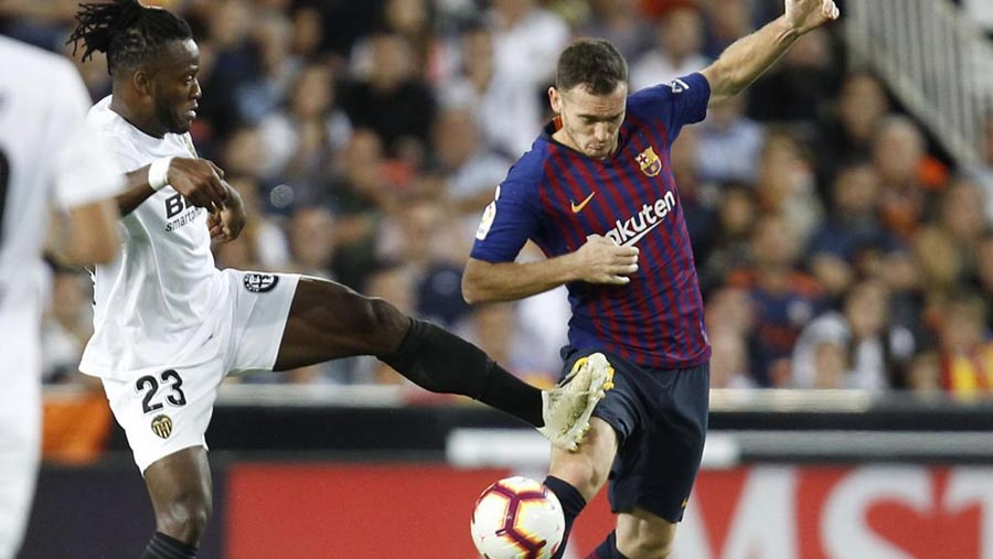 Barca lose La Liga lead after draw at Valencia