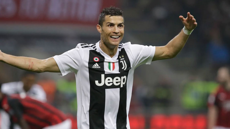 Ronaldo keeps Juve flying high