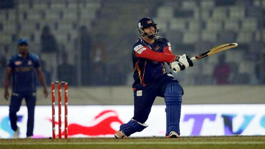 Frylinck gives Chittagong thrilling win