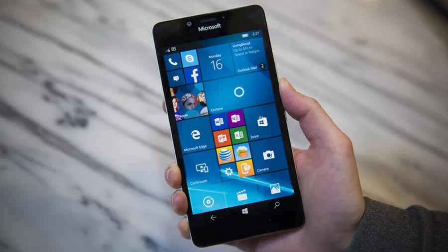 Microsoft finally signals end of Windows Phone