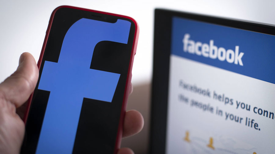 Facebook and Instagram suffer outage