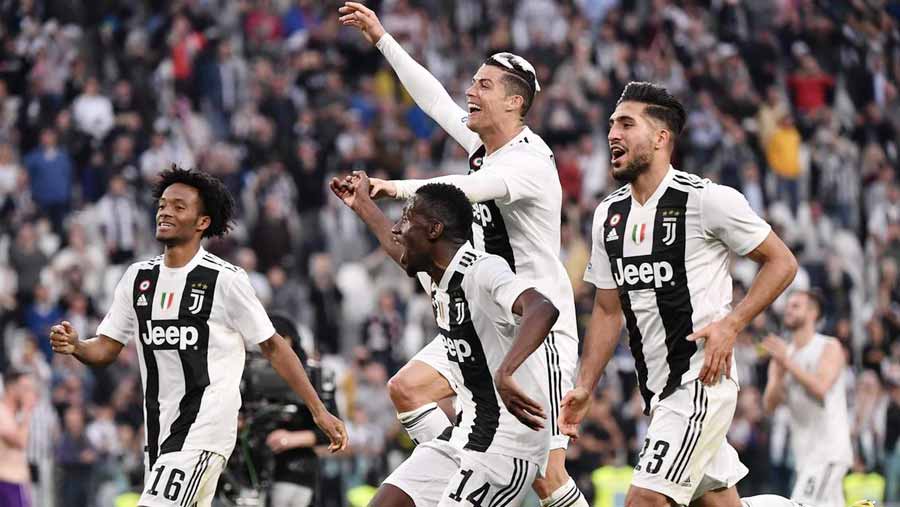 Juventus seal eighth straight Serie A title
