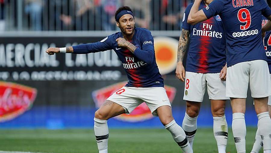 Neymar scores ahead of three-match ban