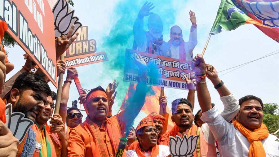 Narendra Modi heading for landslide win