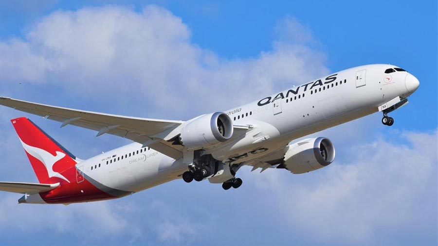 Qantas to run test flights on world's longest route