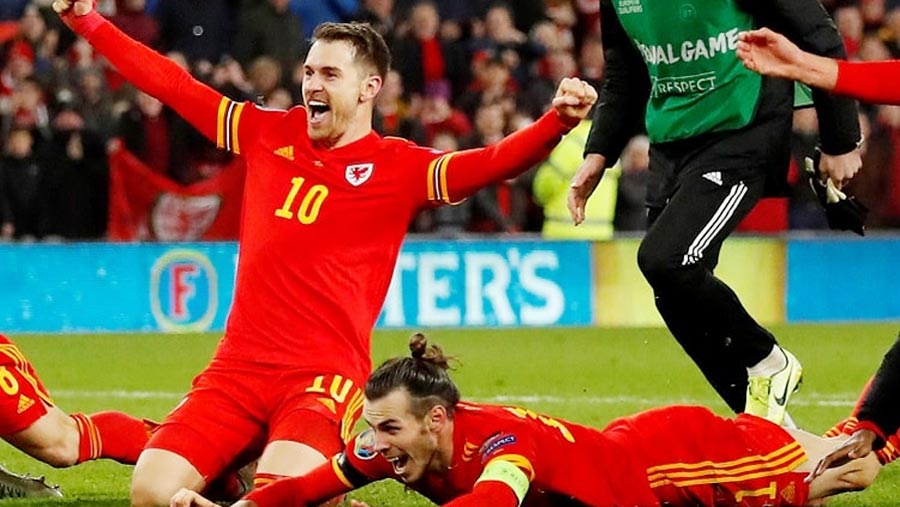 Wales reach Euro finals after beating Hungary