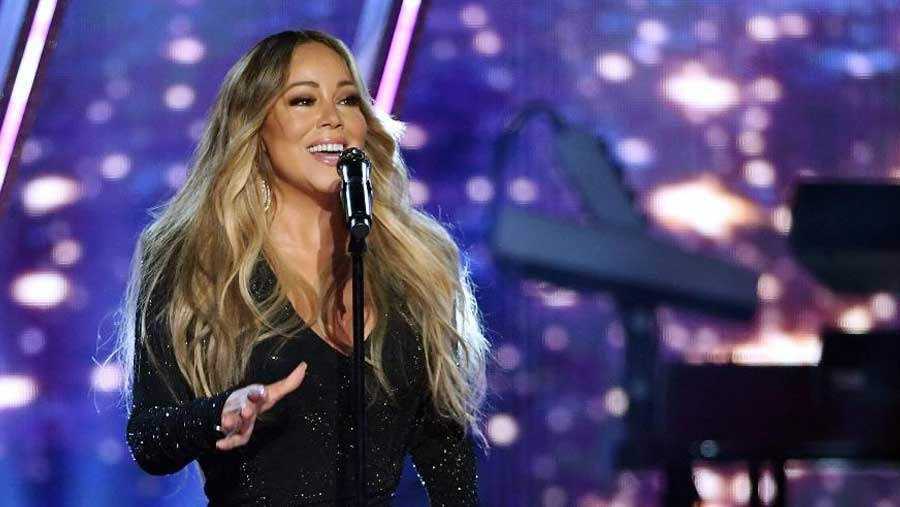 Mariah Carey classic finally tops US chart after 25 years