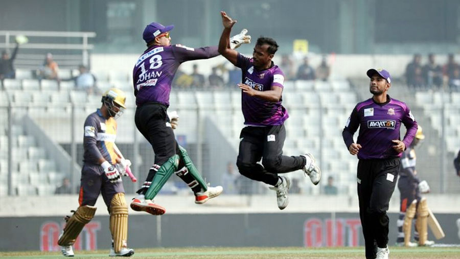 Rubel, Emrit keep Chattogram in finals contention