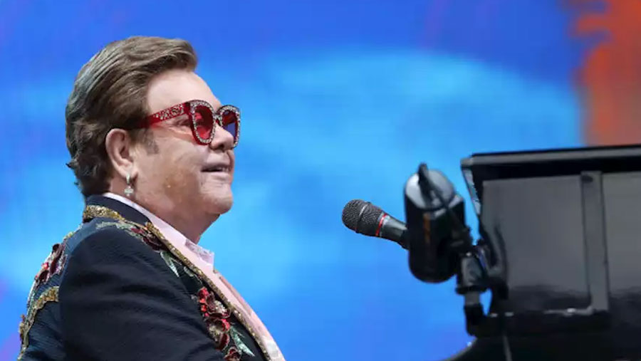 Elton John halts concert saying he can't sing