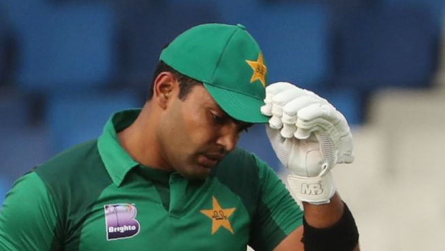 Pakistan suspend batsman Umar Akmal