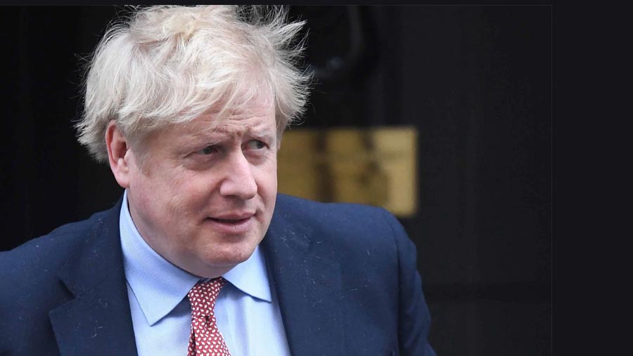 Boris Johnson spends second night in intensive care