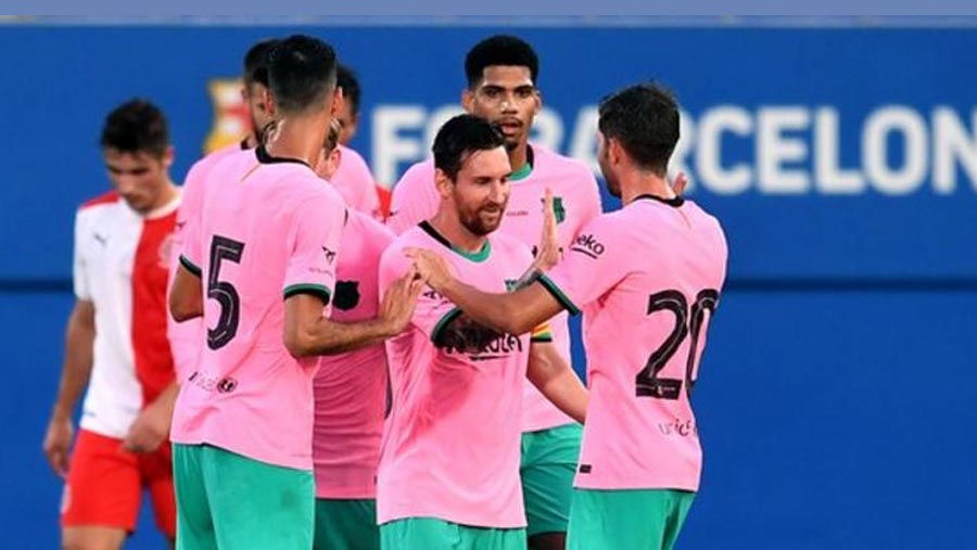 Messi scores twice as Barca win friendly