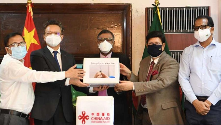 China hands over 5 lakh doses of Covid-19 vaccine as gift