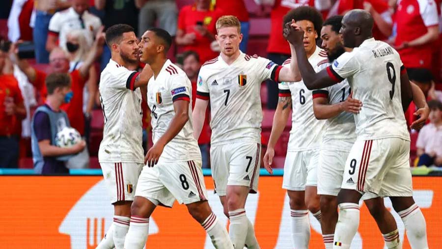 Belgium beat Denmark to reach last 16