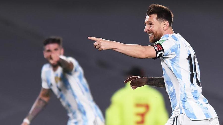 Argentina thrash Uruguay, Brazil draw with Colombia