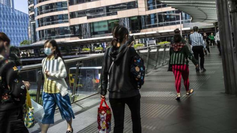Hong Kong to further tighten travel restrictions