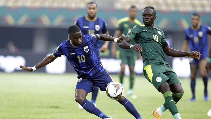 Senegal reach last eight as Mane scores