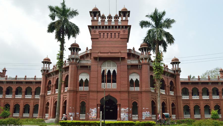 DU to hold ‘Gha’ unit entry test for 2021-22 academic year