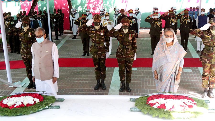 President, PM pay homage to Bangabandhu at Tungipara