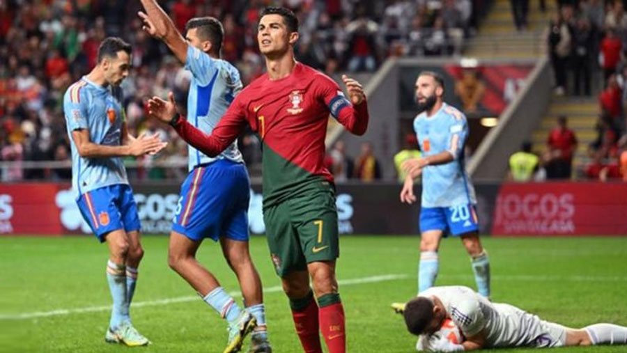 Spain snatch Nations League semis spot from Portugal