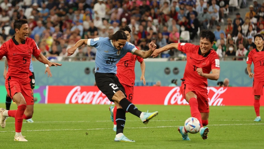 Uruguay held by South Korea in entertaining draw