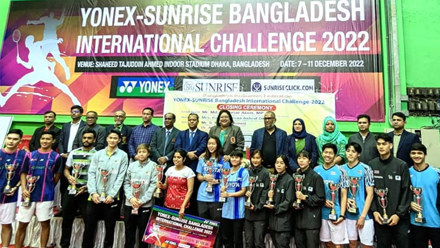 India emerge men's-women's singles chams in Int'l Badminton