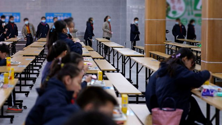 Shanghai schools go online as Covid cases spread