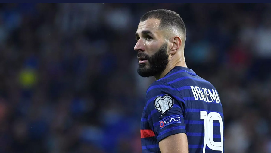 Karim Benzema ends France career