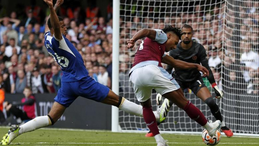 Villa pile more misery on Chelsea