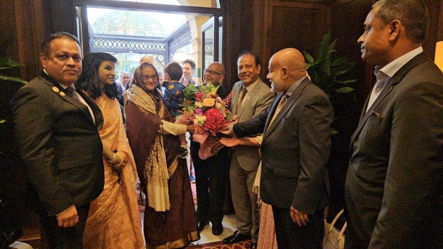Awami League UK chapter welcomes PM