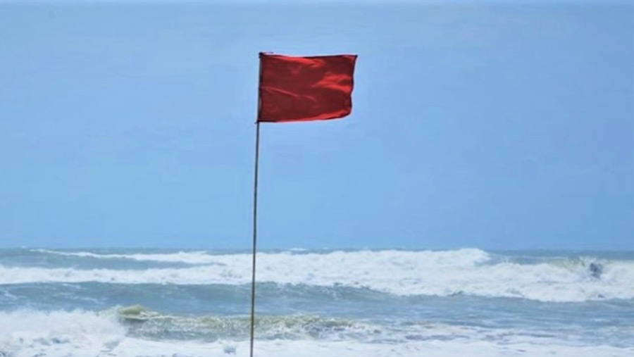 Danger signal 7 for Payra, Ctg as cyclone "Hamoon" may hit coastline