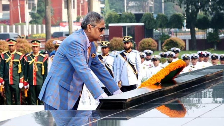 President pays tributes to armed forces martyrs