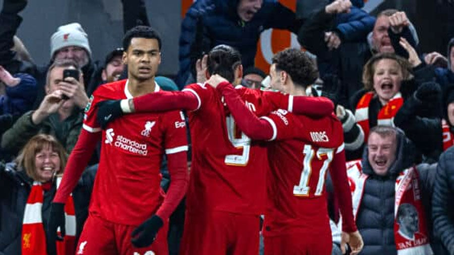 Liverpool fight back to beat Fulham in EFL Cup