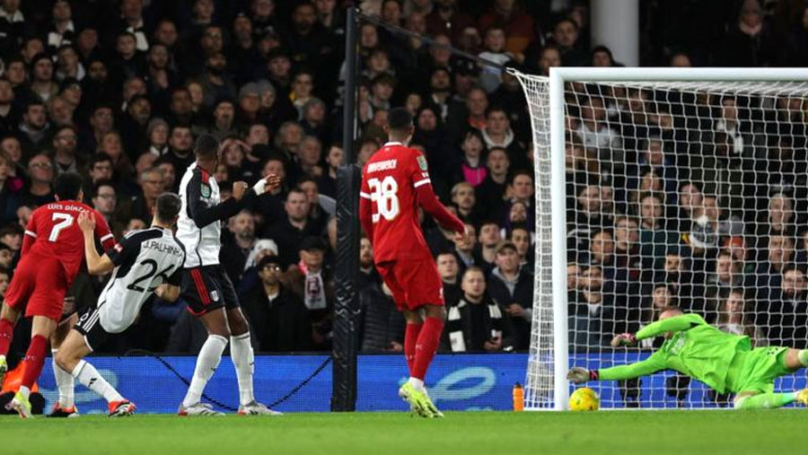 Liverpool face Chelsea in EFL cup final