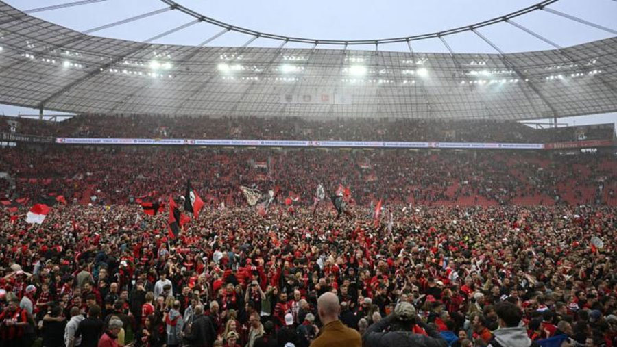 Leverkusen win 1st Bundesliga title