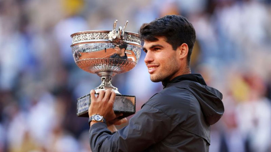 Alcaraz overcomes Zverev to win first French Open title