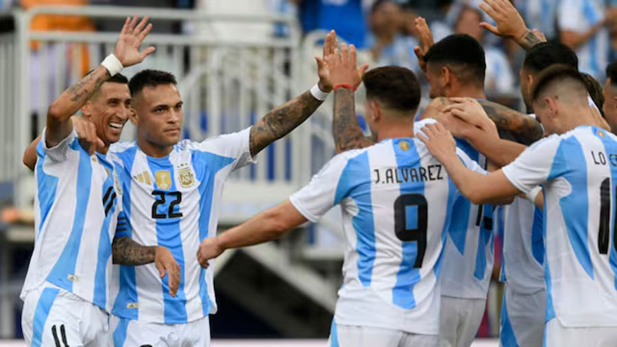 Argentina beat Ecuador in Copa America Warm-up