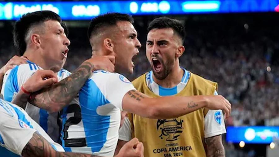 Argentina into Copa America quarters