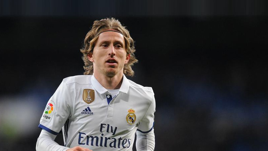 Luka Modric signs Real Madrid contract extension