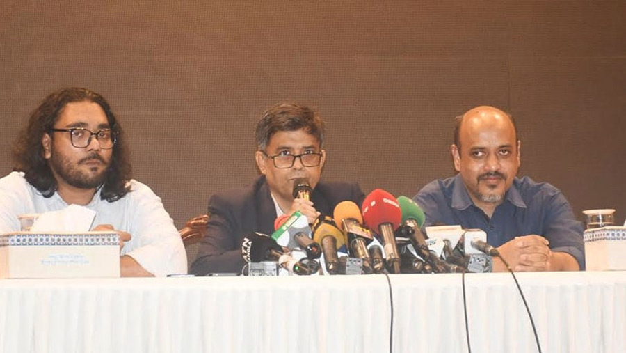 Govt begins dialogues with political parties on Oct 5