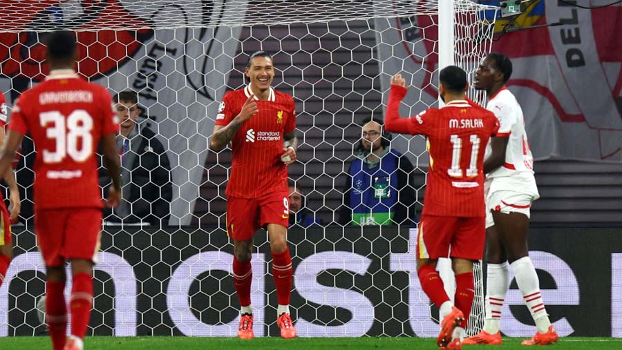 Liverpool sink Leipzig to continue strong start