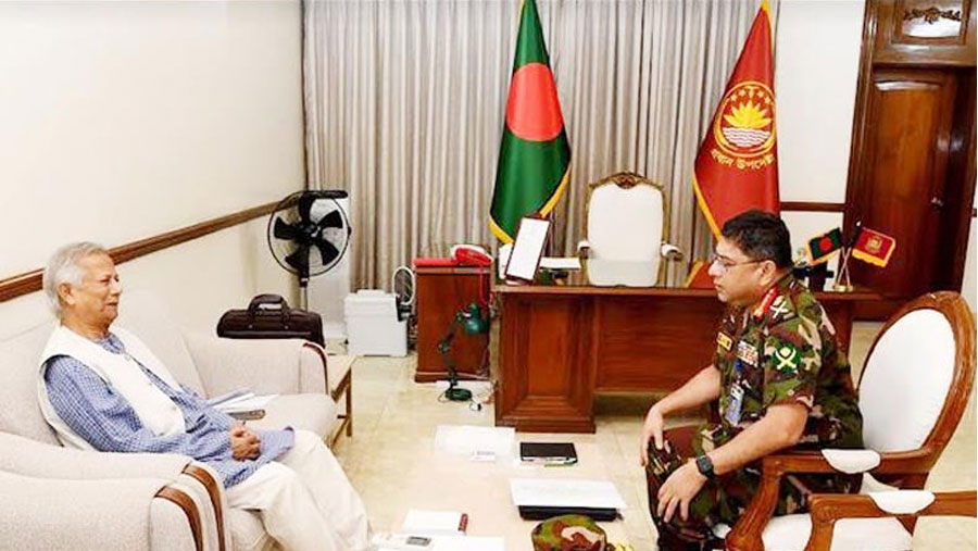 Army Chief meets Chief Adviser