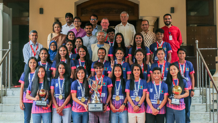 CA accords reception to SAFF winning women footballers