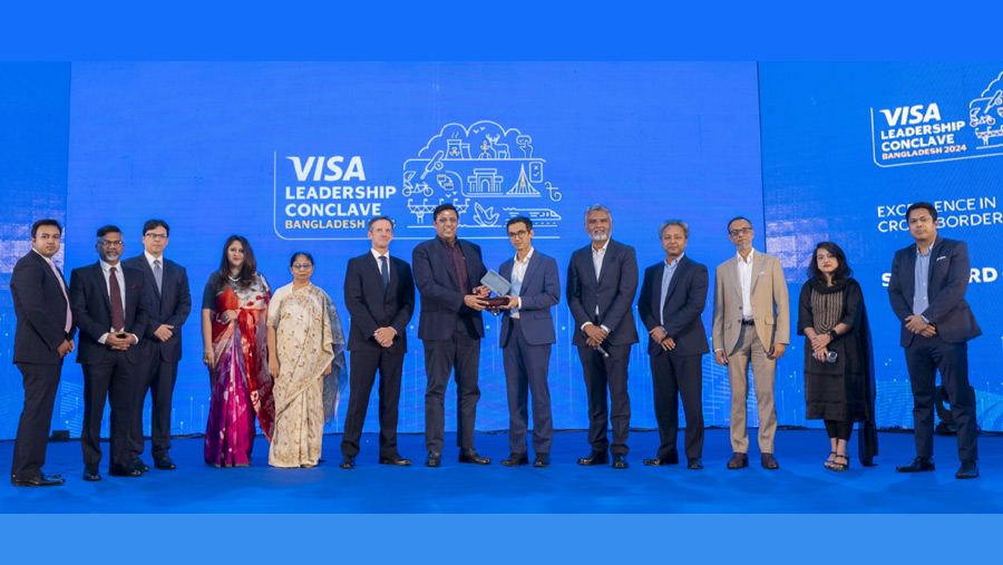 Standard Chartered secures 3 awards at Visa’s Payments Excellence Awards