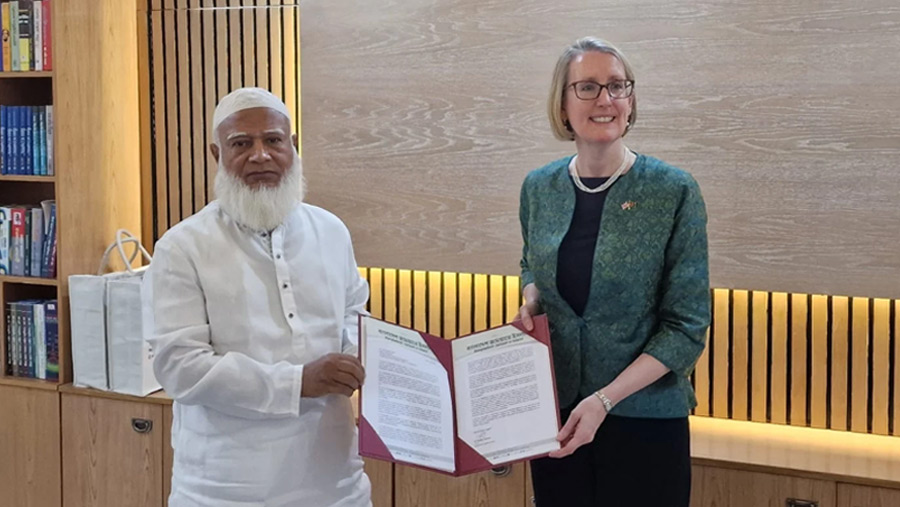 British High Commissioner meets Jamaat-e-Islami Amir