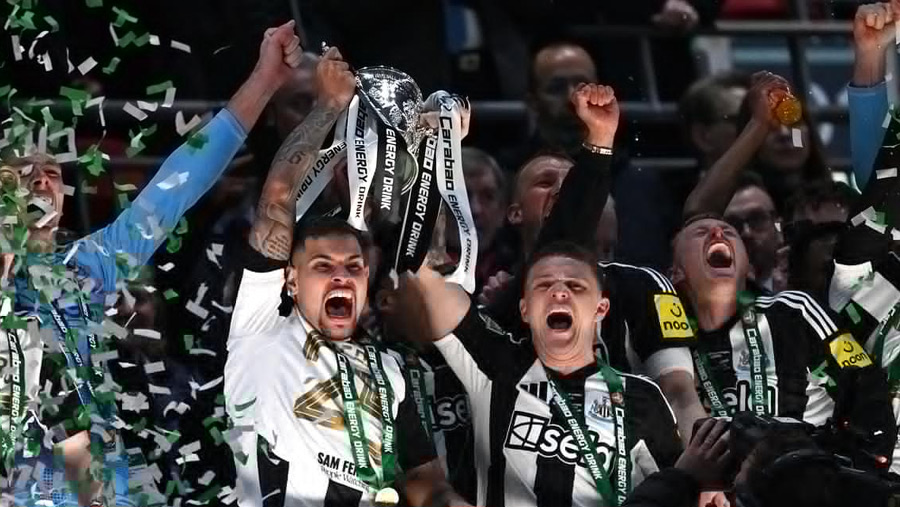 Newcastle United beat Liverpool to win Carabao Cup